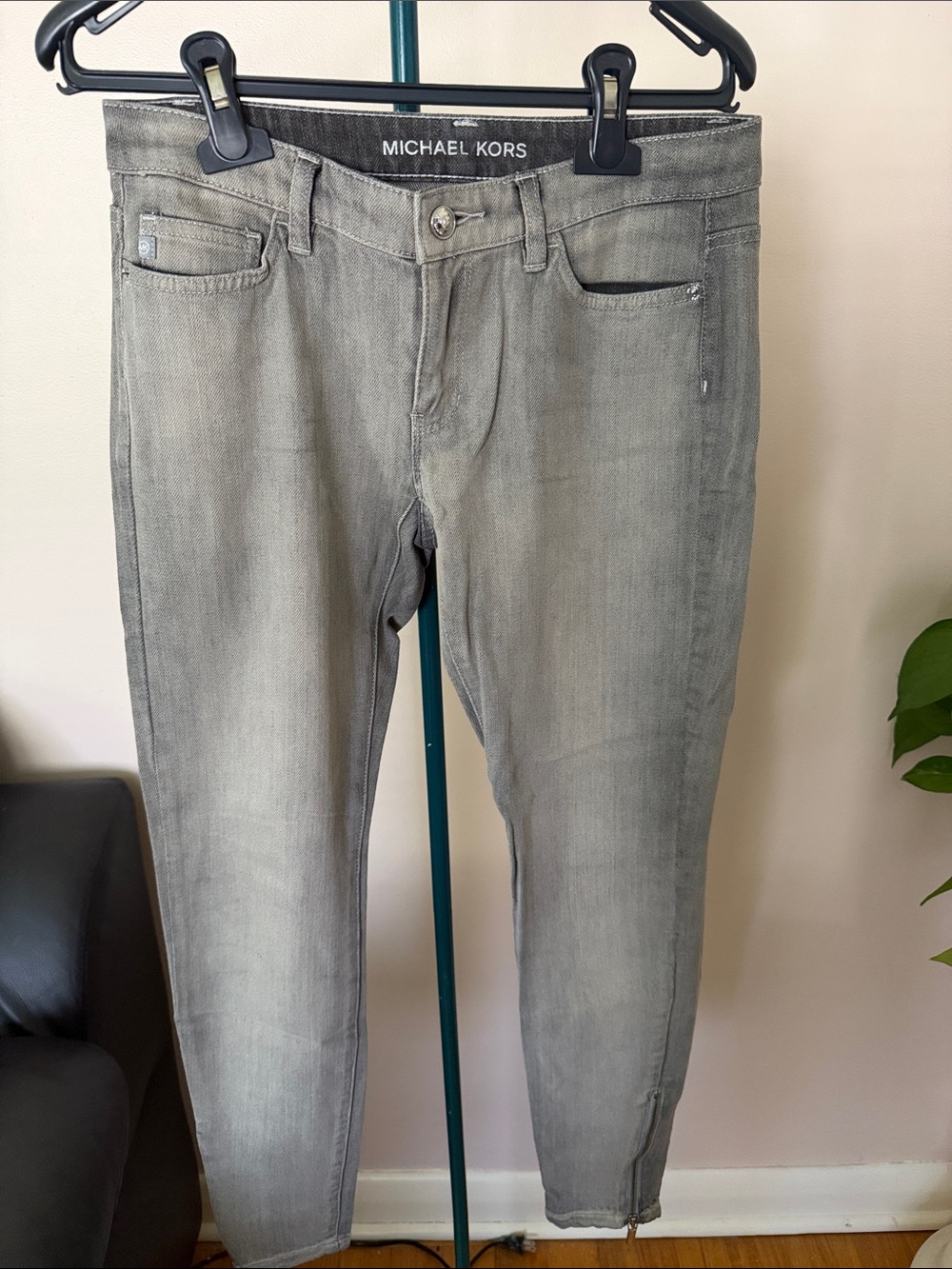 Michael Kors Women's Slim Jeans in Light Grey